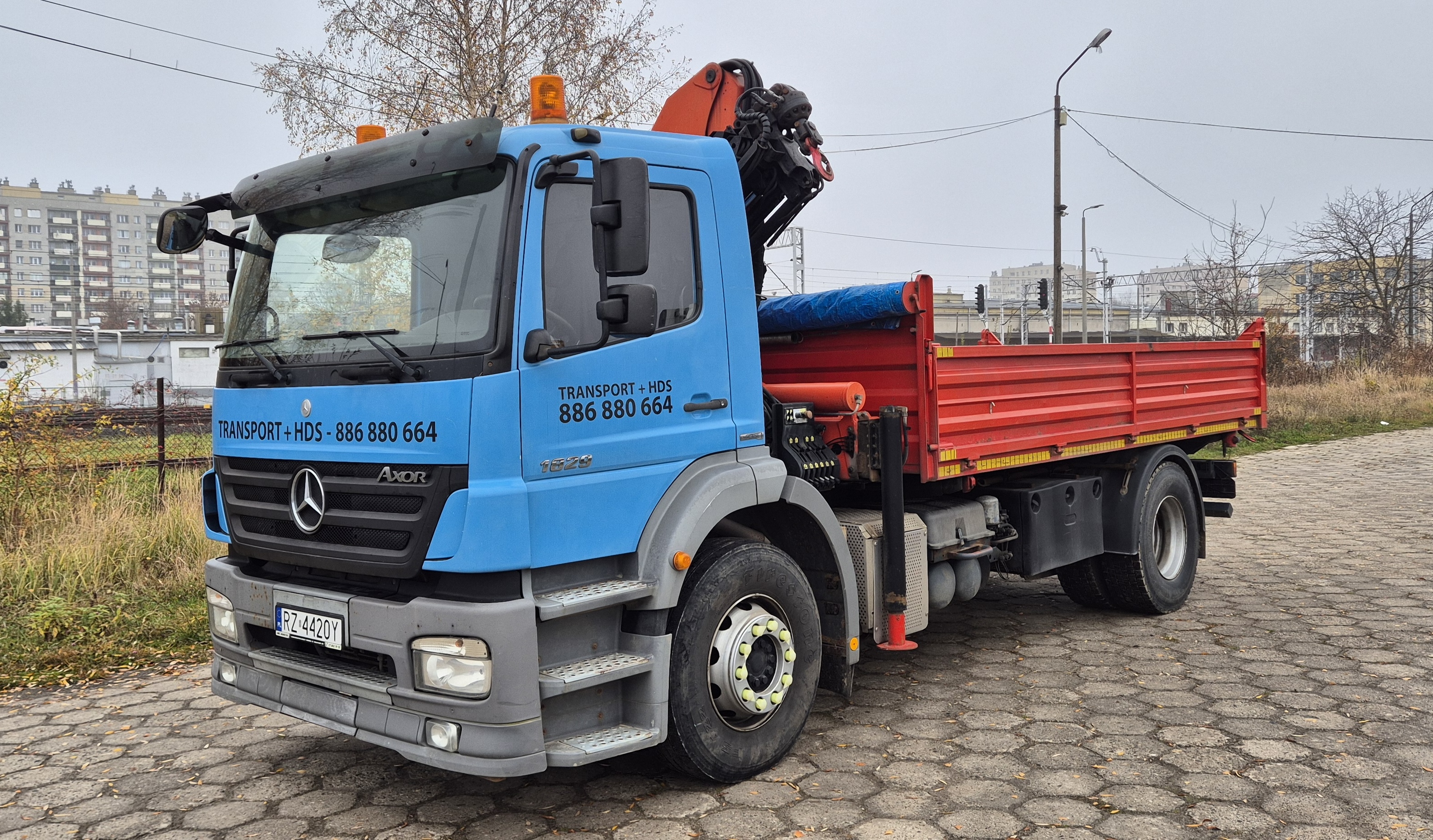 Ciężarówka HDS Mercedes z HDS