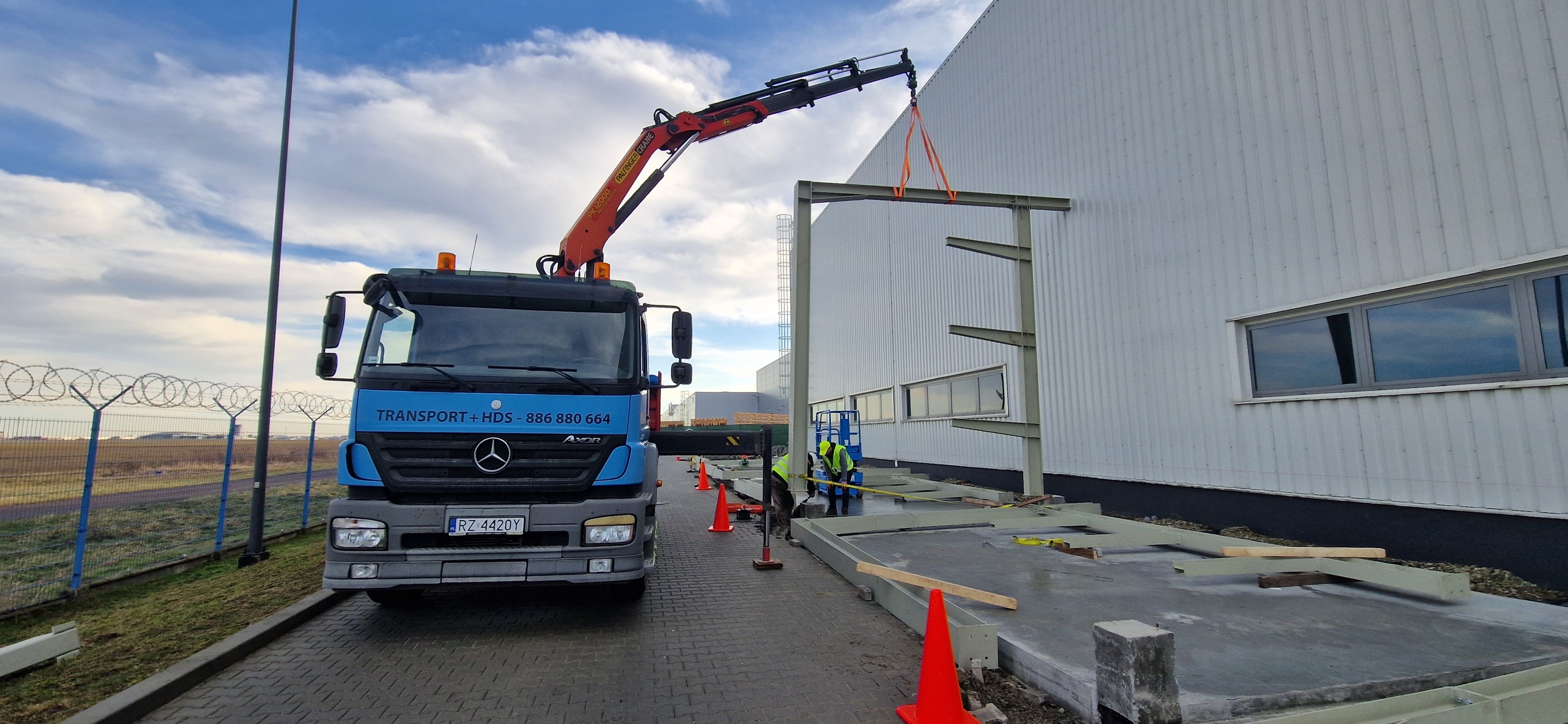 Transport i rozładunek elementów stalowych